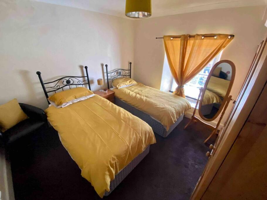 Digs Dre-Tremadog Appartement Buitenkant foto